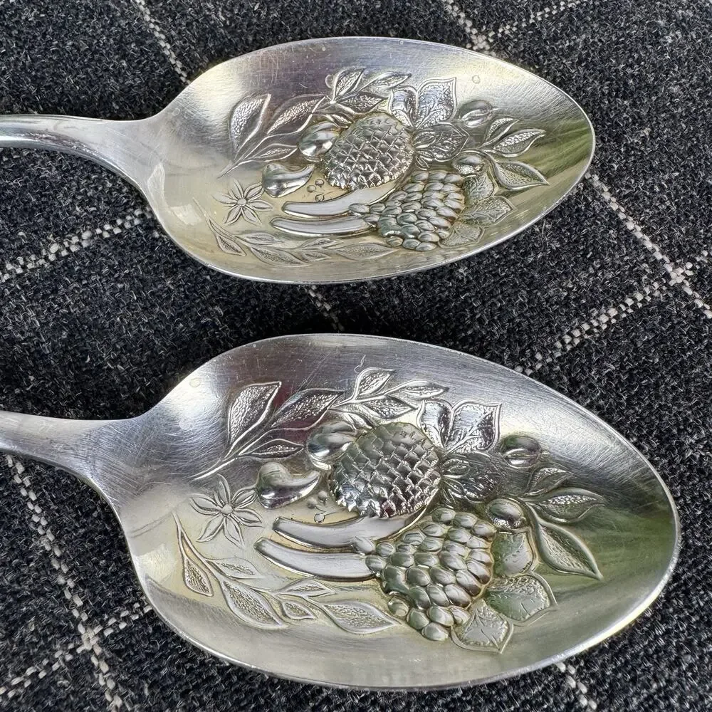 Vintage EPNS A Sheffield England Silver Plate Berry & Fruit Large‎ Spoons 9”